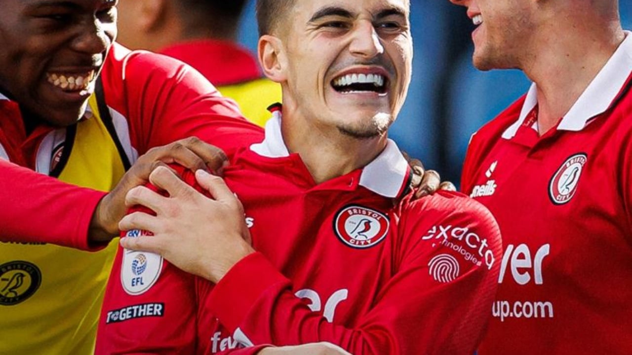 Sylvinho e ka “harruar”, ylli shqiptar shkëlqen me gol dhe asist në Angli dhe vlerësohet sërish si më i miri i ndeshjes