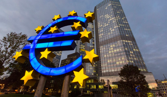 Banka Qendrore Evropiane rriti normat e interesit